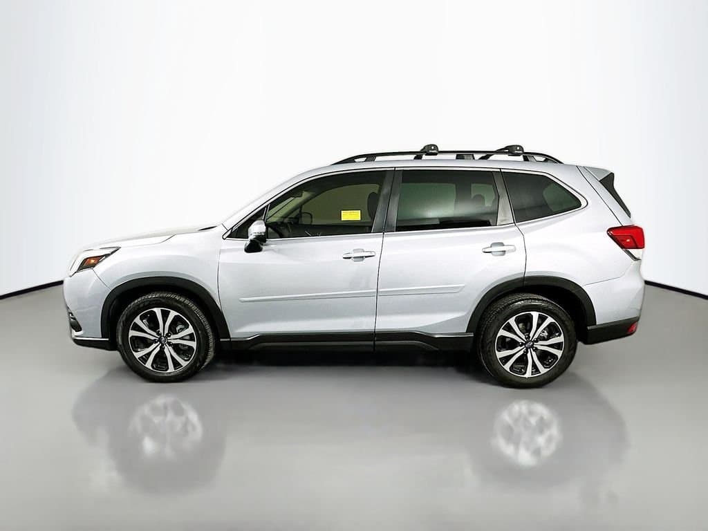 2022 SUBARU Forester - Image 9