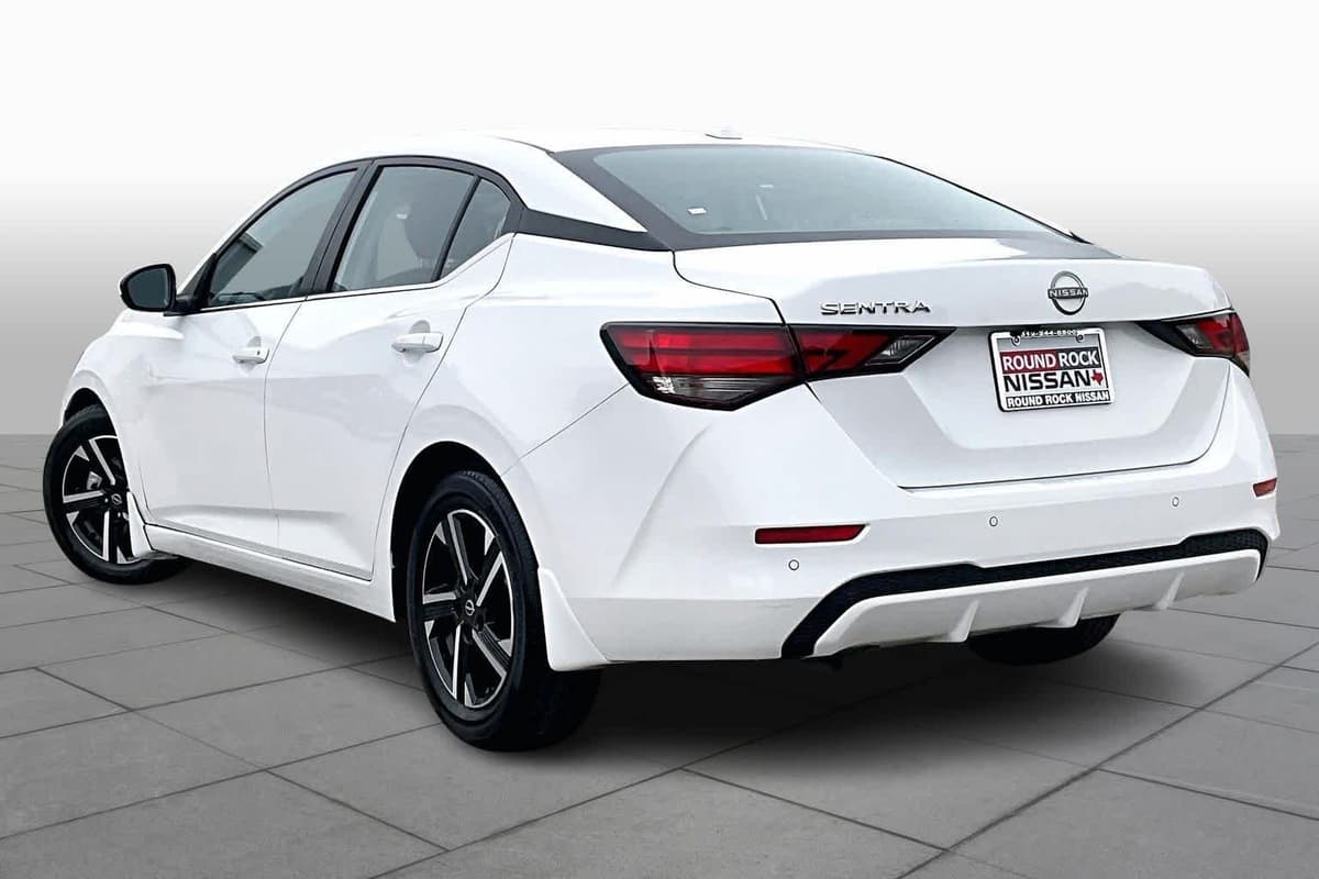2025 Nissan Sentra - Image 12