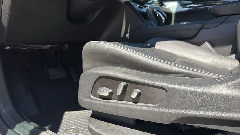2021 Cadillac XT6 - Image 9