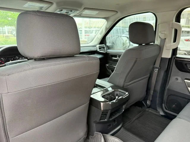 2022 Toyota Tundra - Image 26