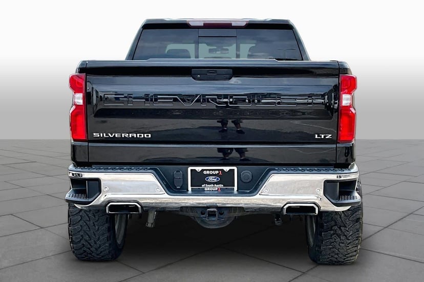2020 Chevrolet Silverado 1500 - Image 5