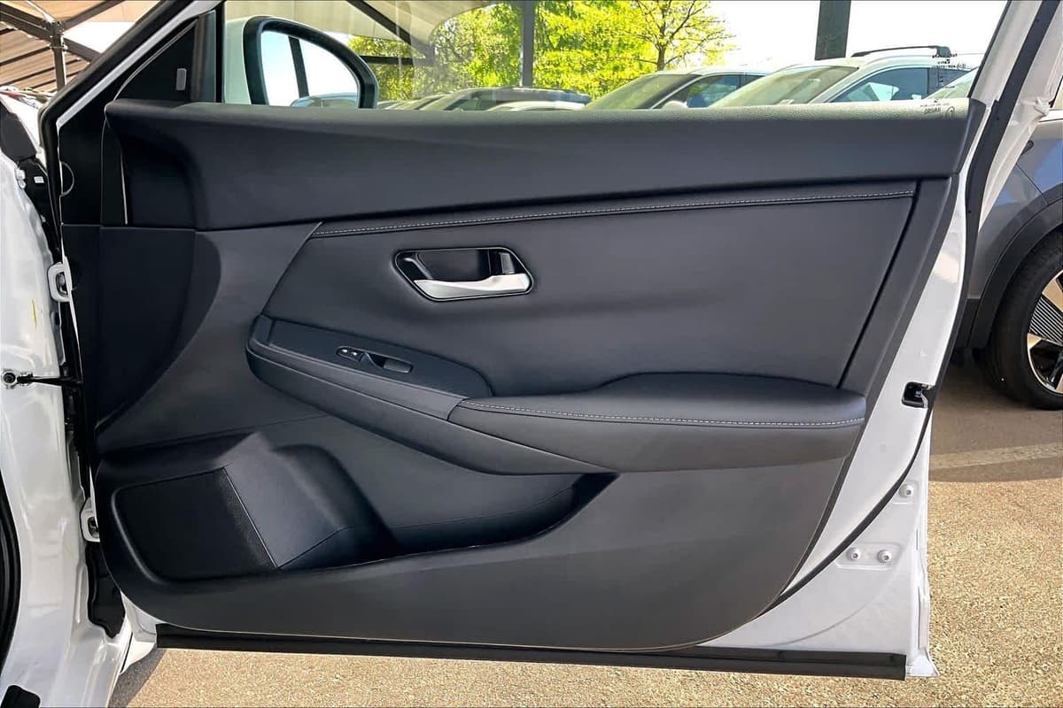 2025 Nissan Sentra - Image 22