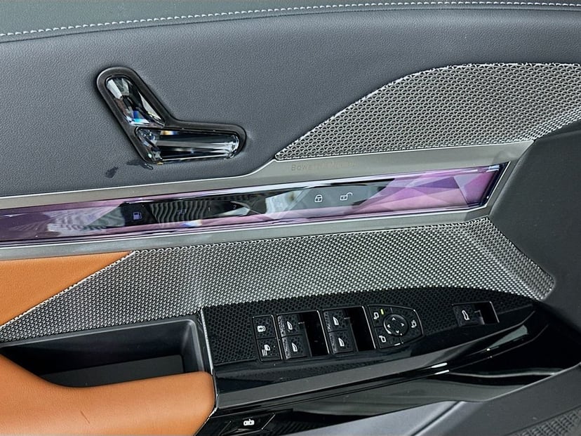 2025 BMW 7 Series - Image 19