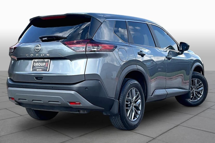 2023 Nissan Rogue - Image 13