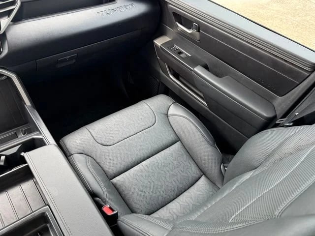2023 Toyota Tundra - Image 27