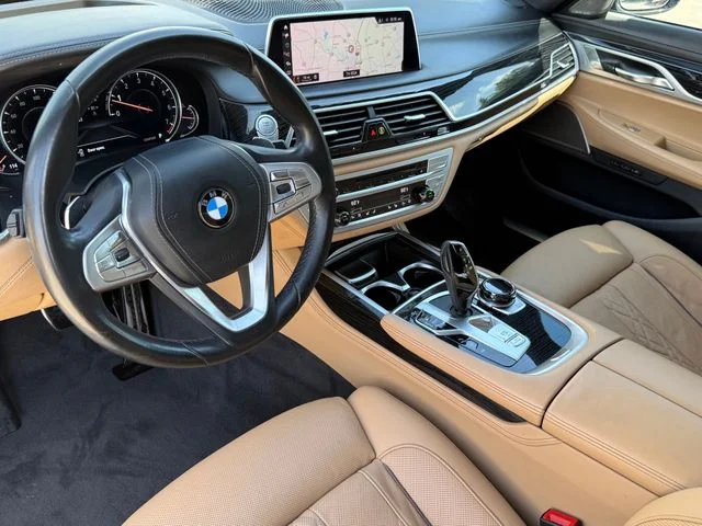 2019 BMW 7 Series - Image 8