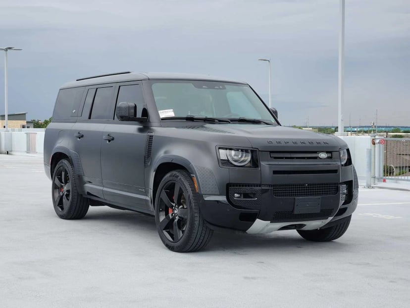 2024 Land Rover Defender - Image 3