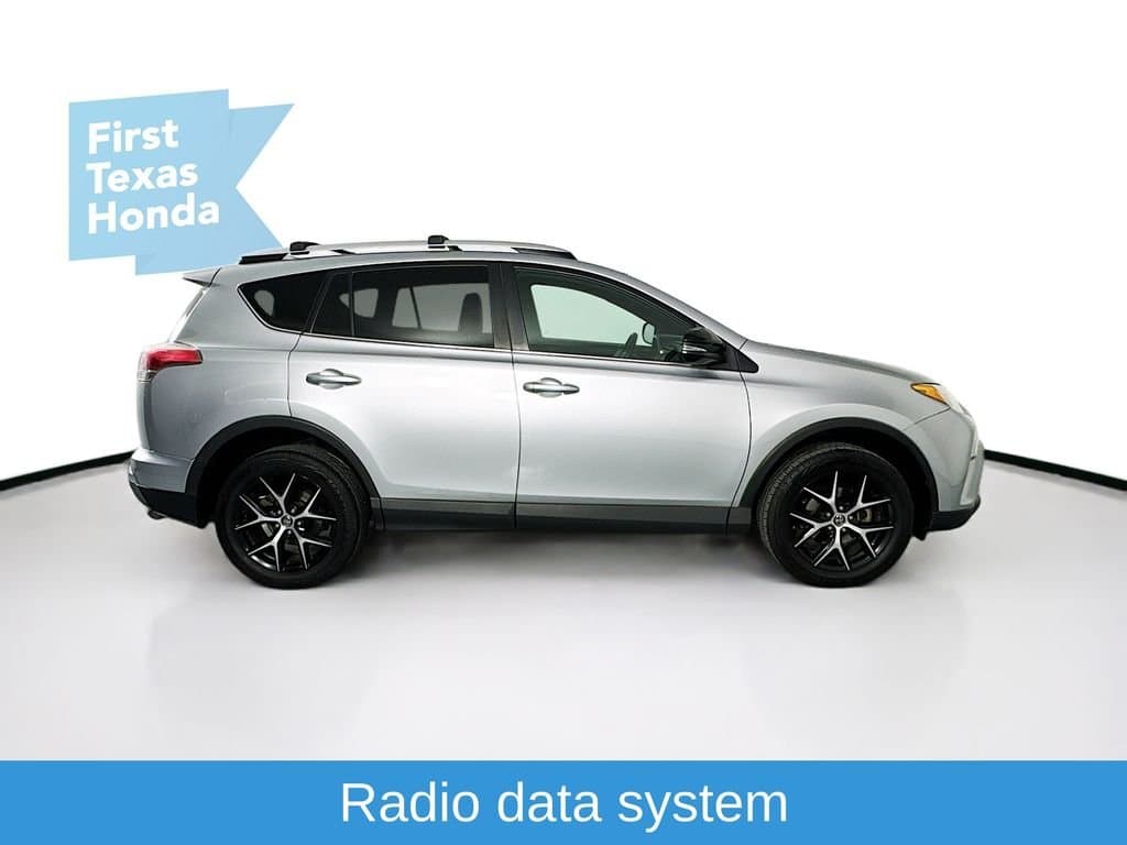 2016 TOYOTA RAV4 - Image 9