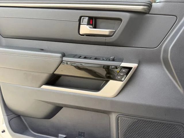 2025 Toyota Tundra - Image 51