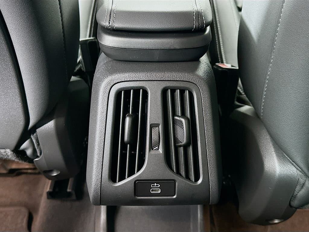 2026 BMW X1 - Image 18