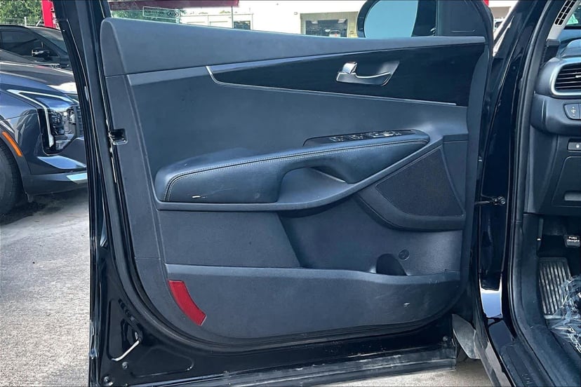 2019 Kia Sorento - Image 21
