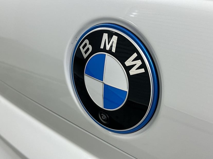 2026 BMW i7 - Image 22