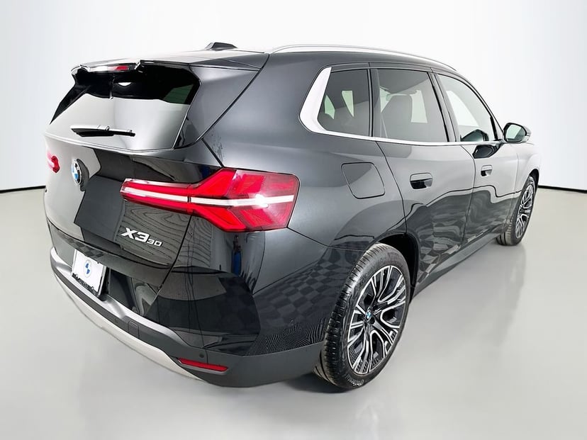 2025 BMW X3 - Image 4