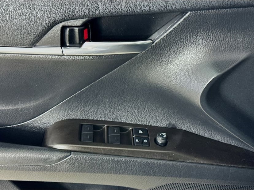 2022 Toyota Camry - Image 17