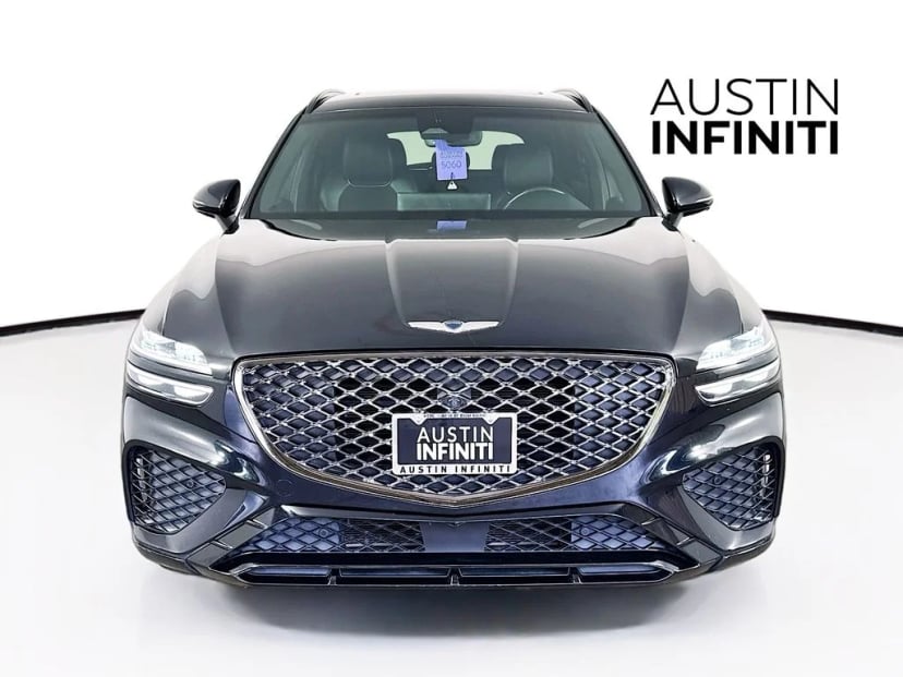 2022 Genesis GV70 - Image 2