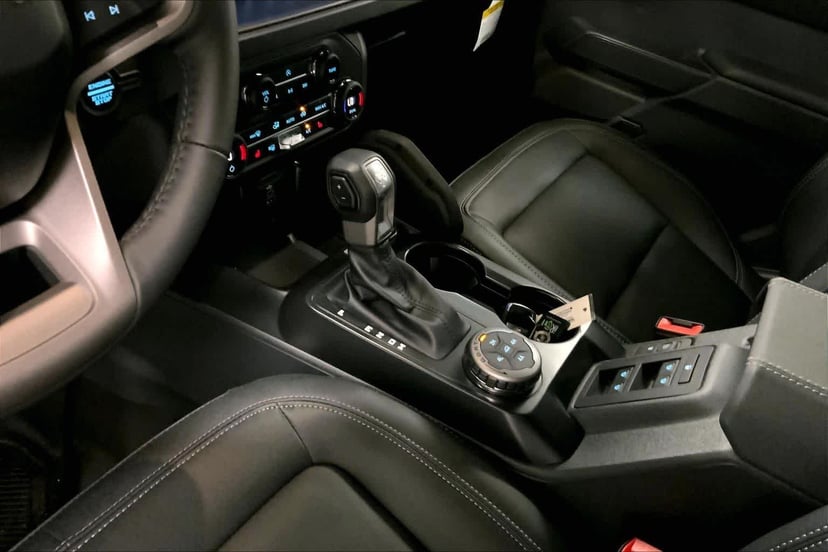 2026 Ford Bronco - Image 6