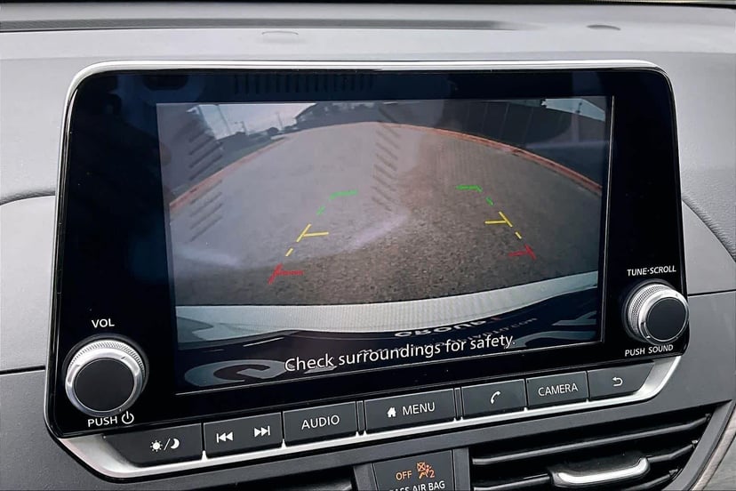 2025 Nissan Altima - Image 26