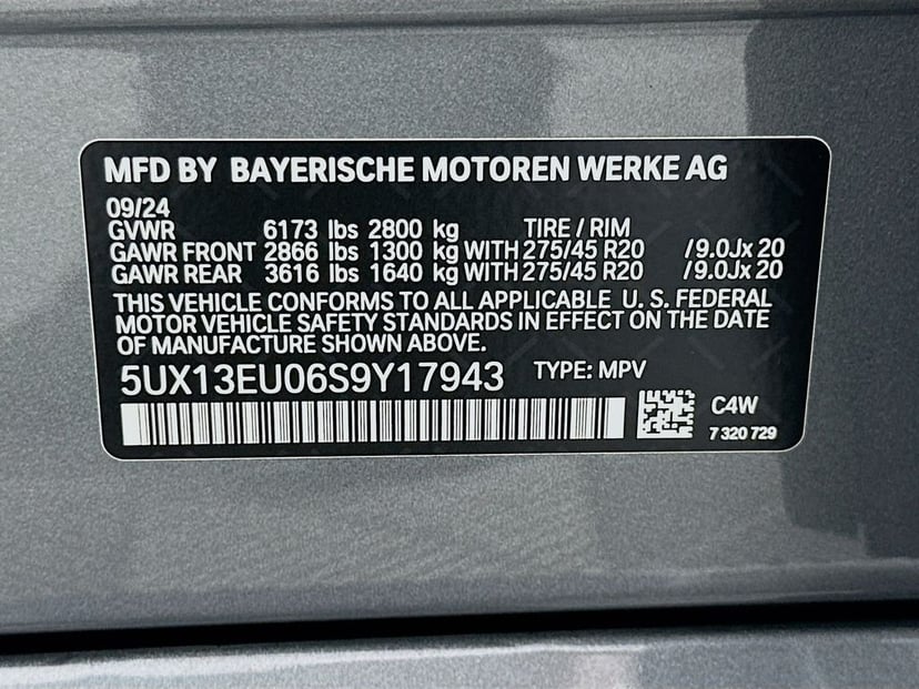 2025 BMW X5 - Image 33