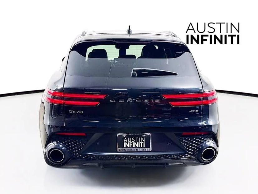 2022 Genesis GV70 - Image 6