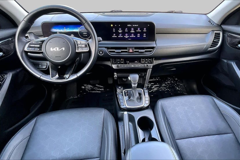 2024 Kia Seltos - Image 16