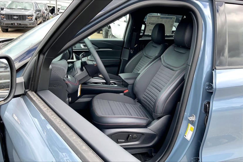 2026 Ford Explorer - Image 8
