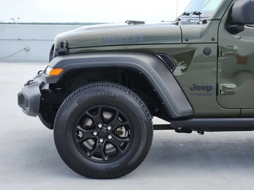 2022 Jeep Wrangler - Image 9