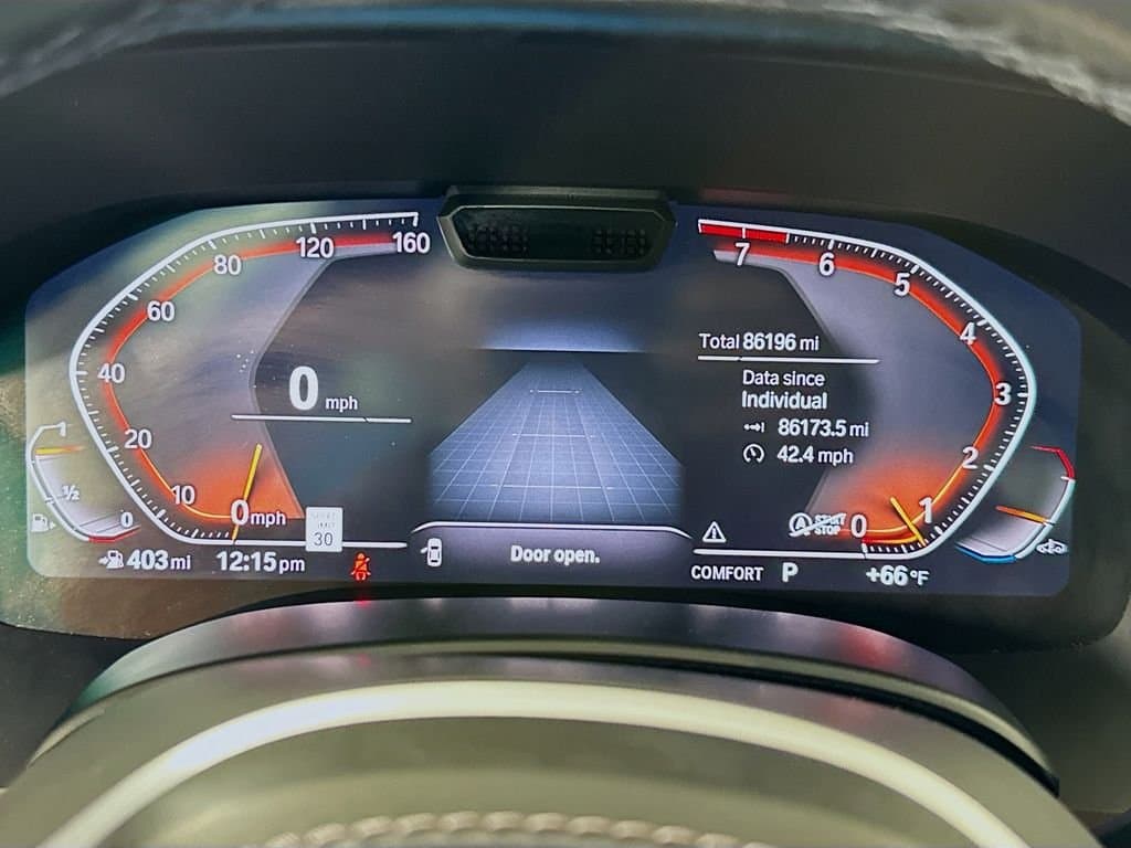 2023 BMW 8 Series - Image 12