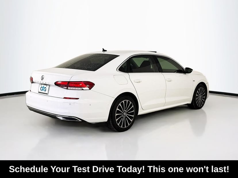 2022 Volkswagen Passat - Image 6