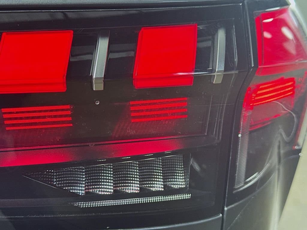 2025 INFINITI QX80 - Image 36