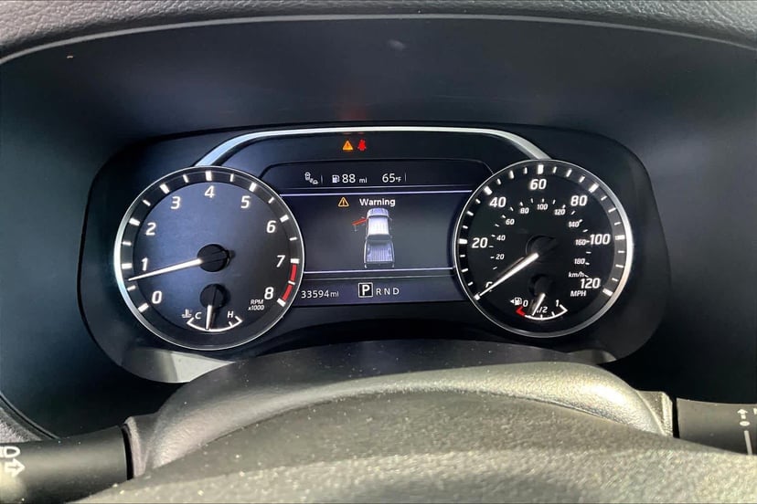 2023 Nissan Frontier - Image 25