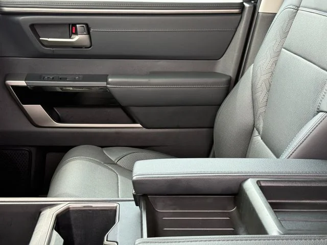 2023 Toyota Tundra Hybrid - Image 9