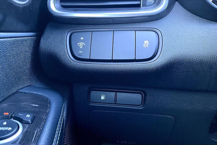 2017 Kia Sorento - Image 33