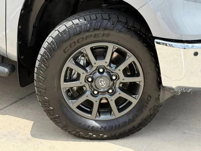 2021 Toyota Tundra - Image 2
