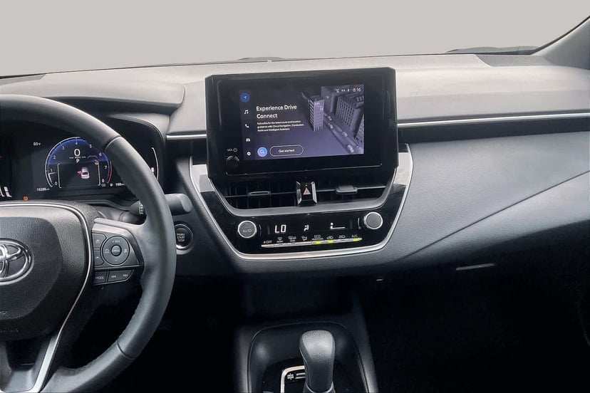 2026 Toyota Corolla - Image 7
