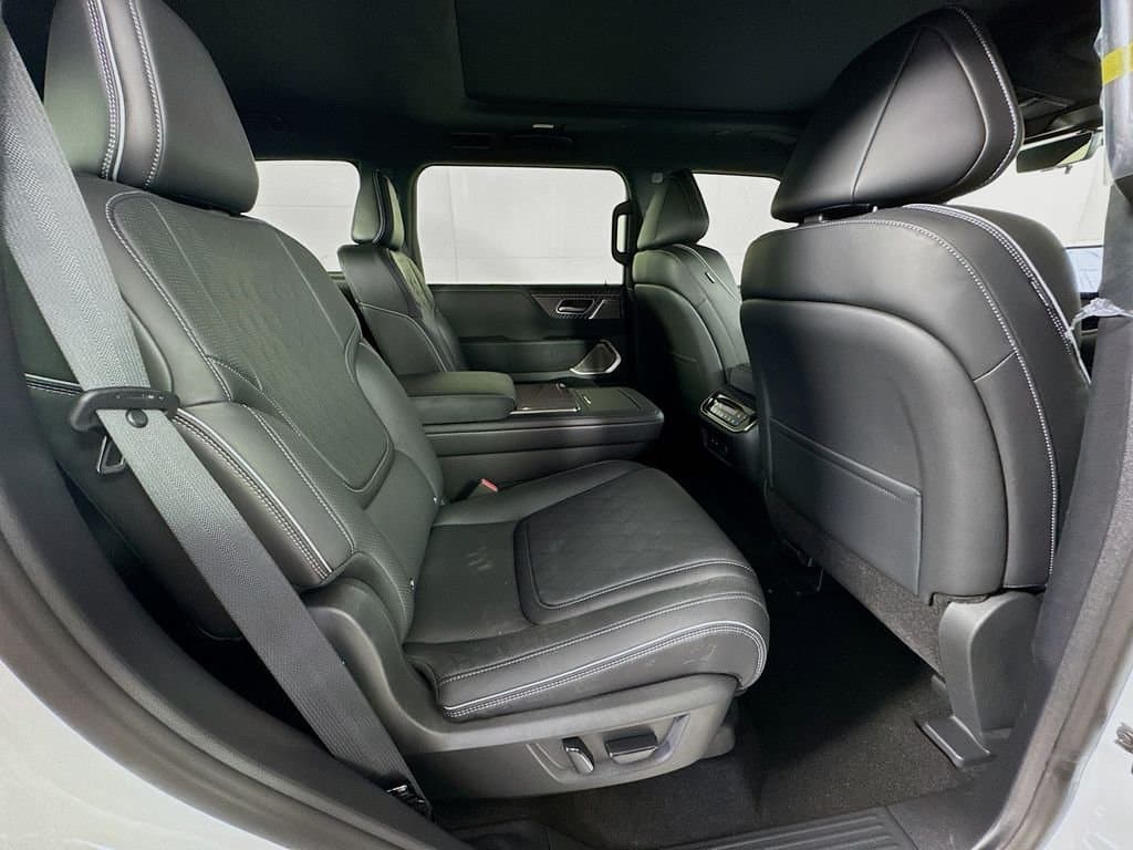 2026 INFINITI QX80 - Image 36