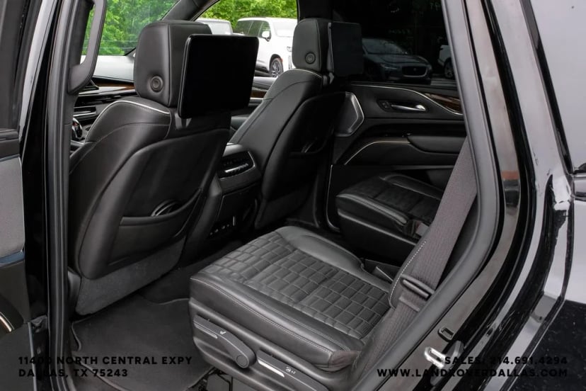 2021 Cadillac Escalade - Image 46