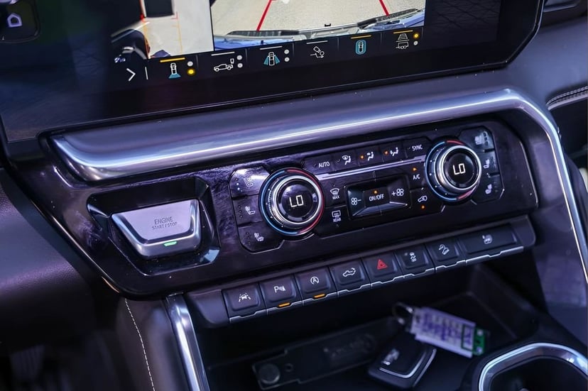 2023 GMC Sierra 1500 - Image 18