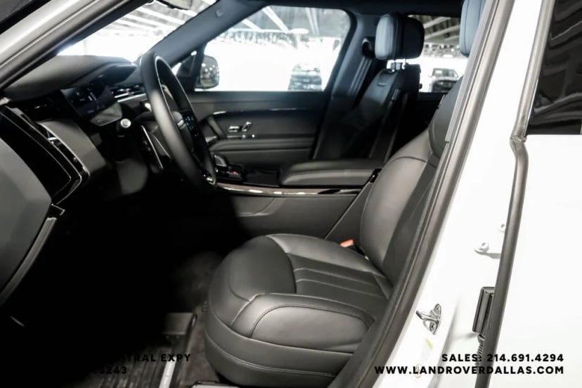 2026 Land Rover Range Rover Sport - Image 3