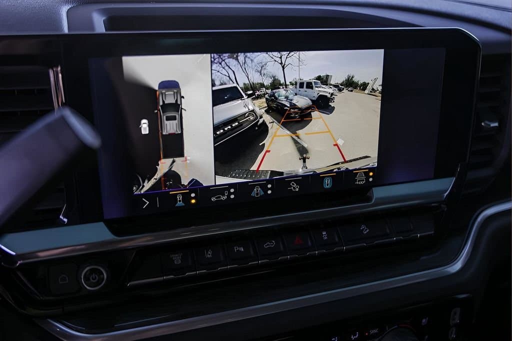 2024 Chevrolet Silverado 2500HD - Image 16