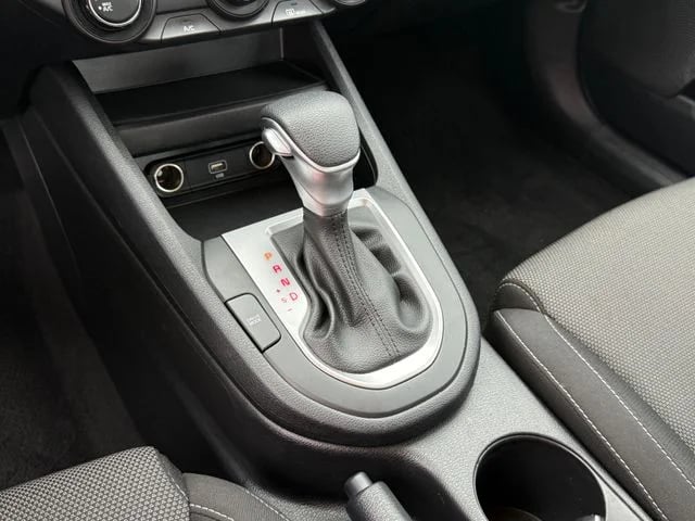 2023 Kia Forte - Image 23