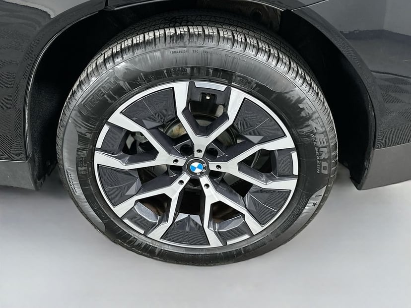 2025 BMW X3 - Image 30