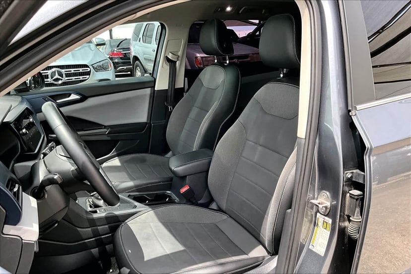 2022 Volkswagen Taos - Image 8