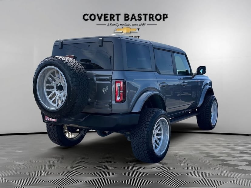 2023 Ford Bronco - Image 6