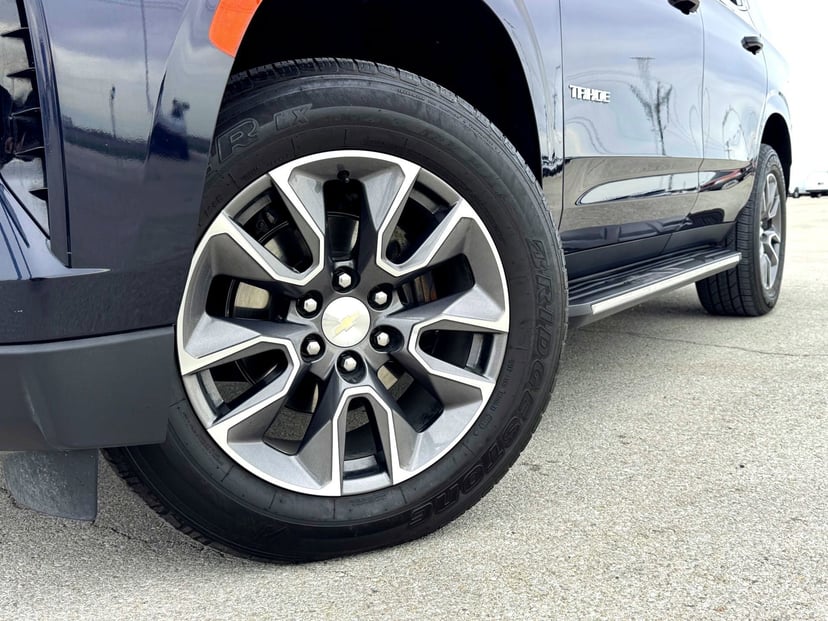 2022 Chevrolet Tahoe - Image 2
