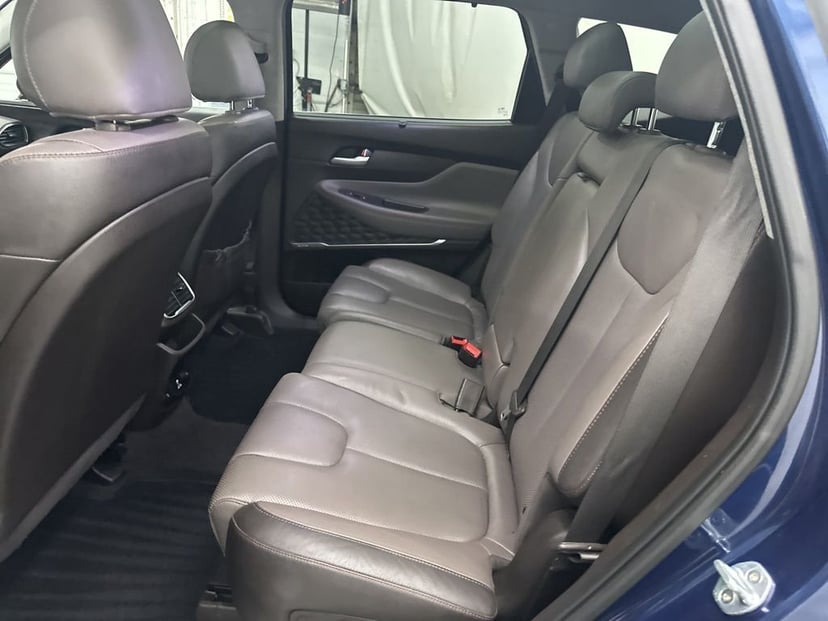 2019 Hyundai Santa Fe - Image 19