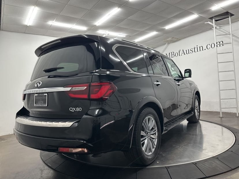 2018 INFINITI QX80 - Image 7