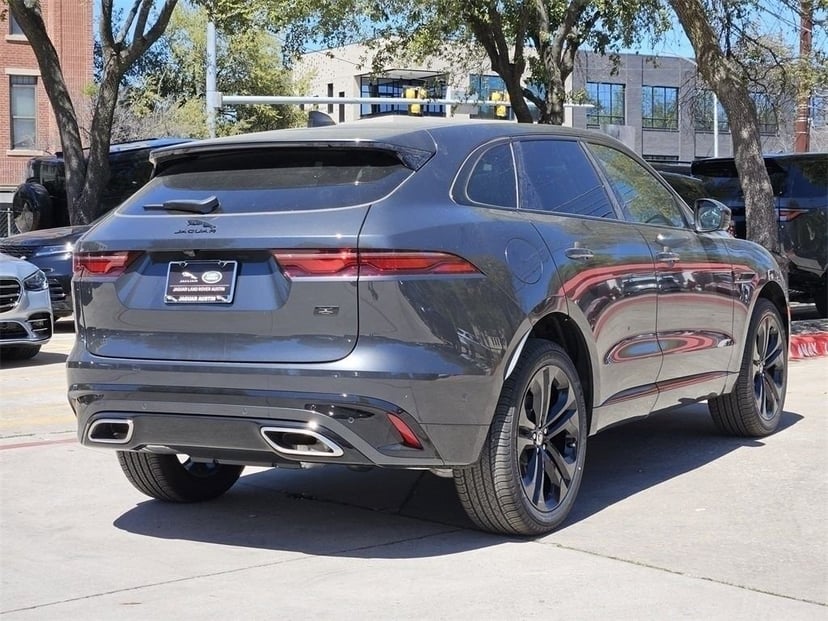 2026 Jaguar F-PACE - Image 4