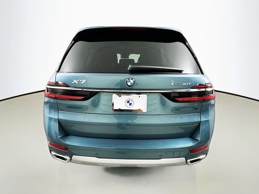 2026 BMW X7 - Image 6