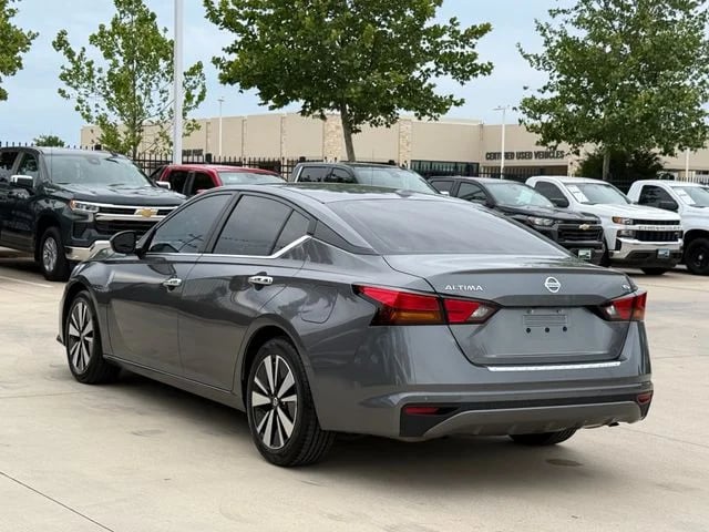 2022 Nissan Altima - Image 6