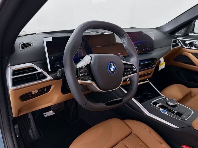 2026 BMW i4 - Image 9